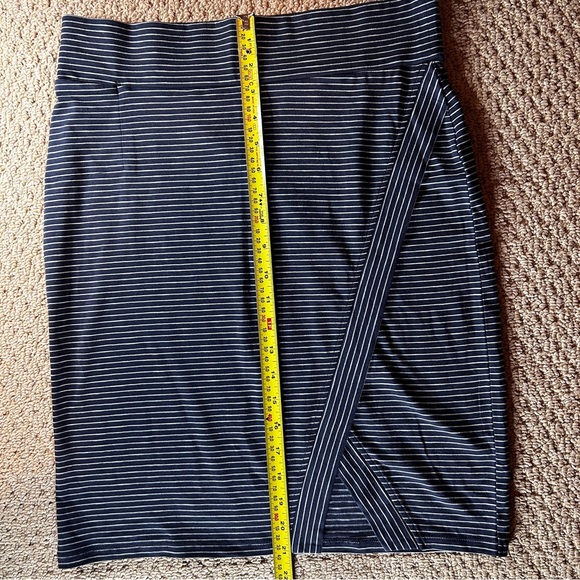 Toad & Co Moxie Skirt - Picture 5 of 8